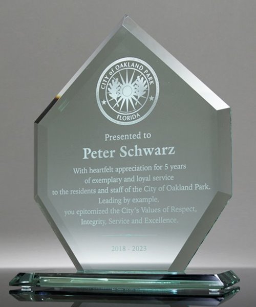 Picture of Classic Jade Glass Diamond Award