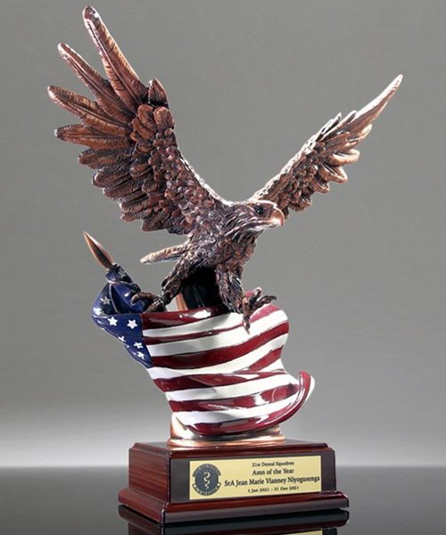 Picture of Eagle Award Statue With Rustic Flag